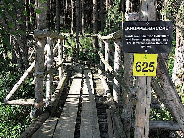 Die Knüppel-Brücke